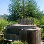 Holiday home Le Refuge Du Bois D'amour *