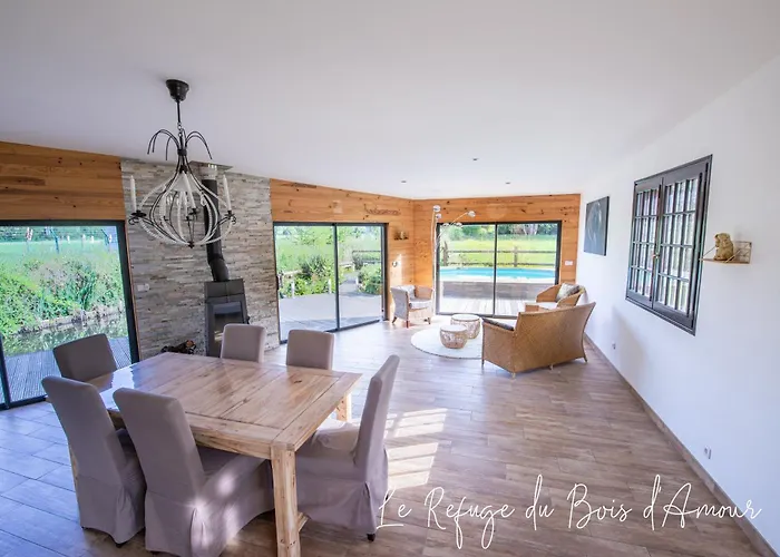 Le Refuge Du Bois D'amour *